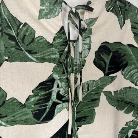 Kourt Green Leaf Print Women's Crop Top - Picture 7 of 12